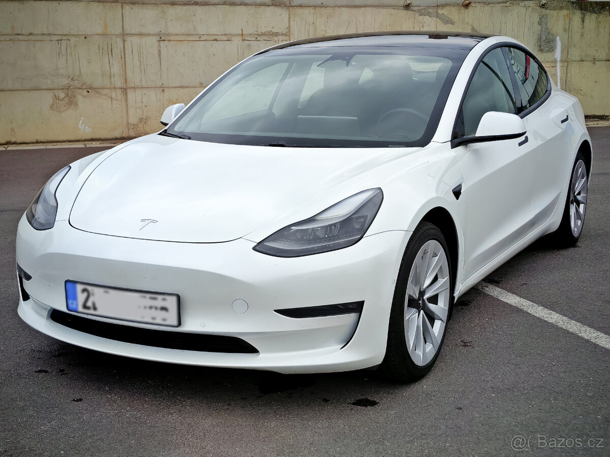 Tesla Model 3 Long Range AWD, 324kW, 64 tis km, 2021