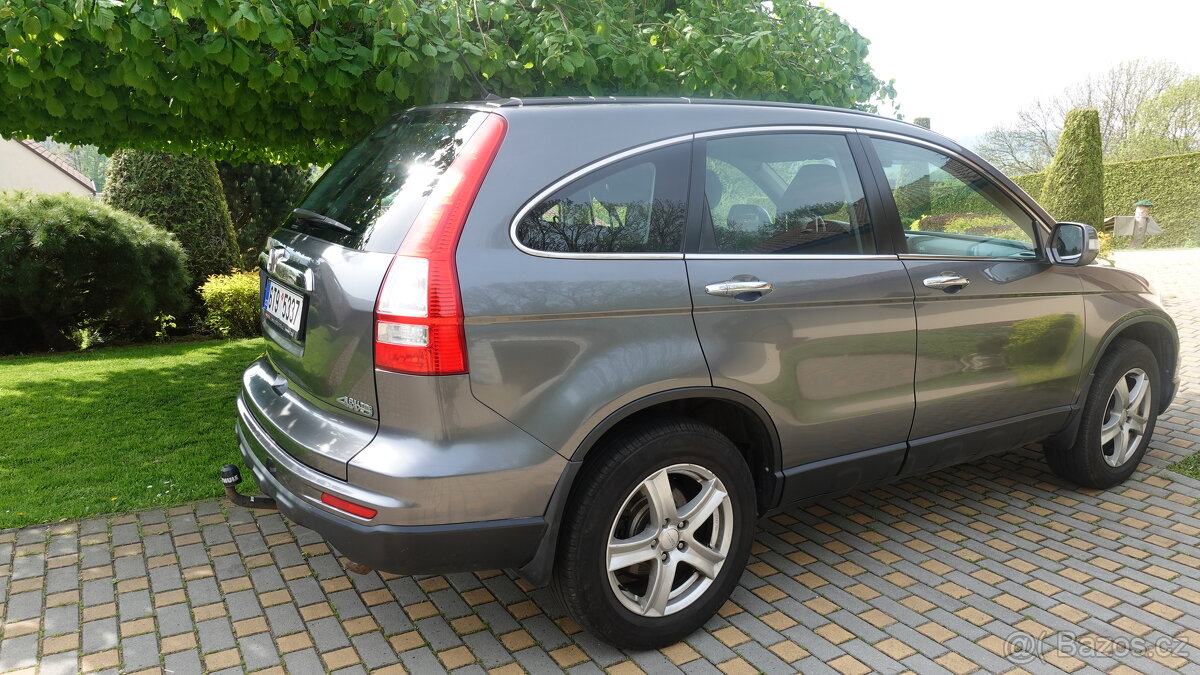 CR-V 4x4, zdvih.objem 2.200 cm3