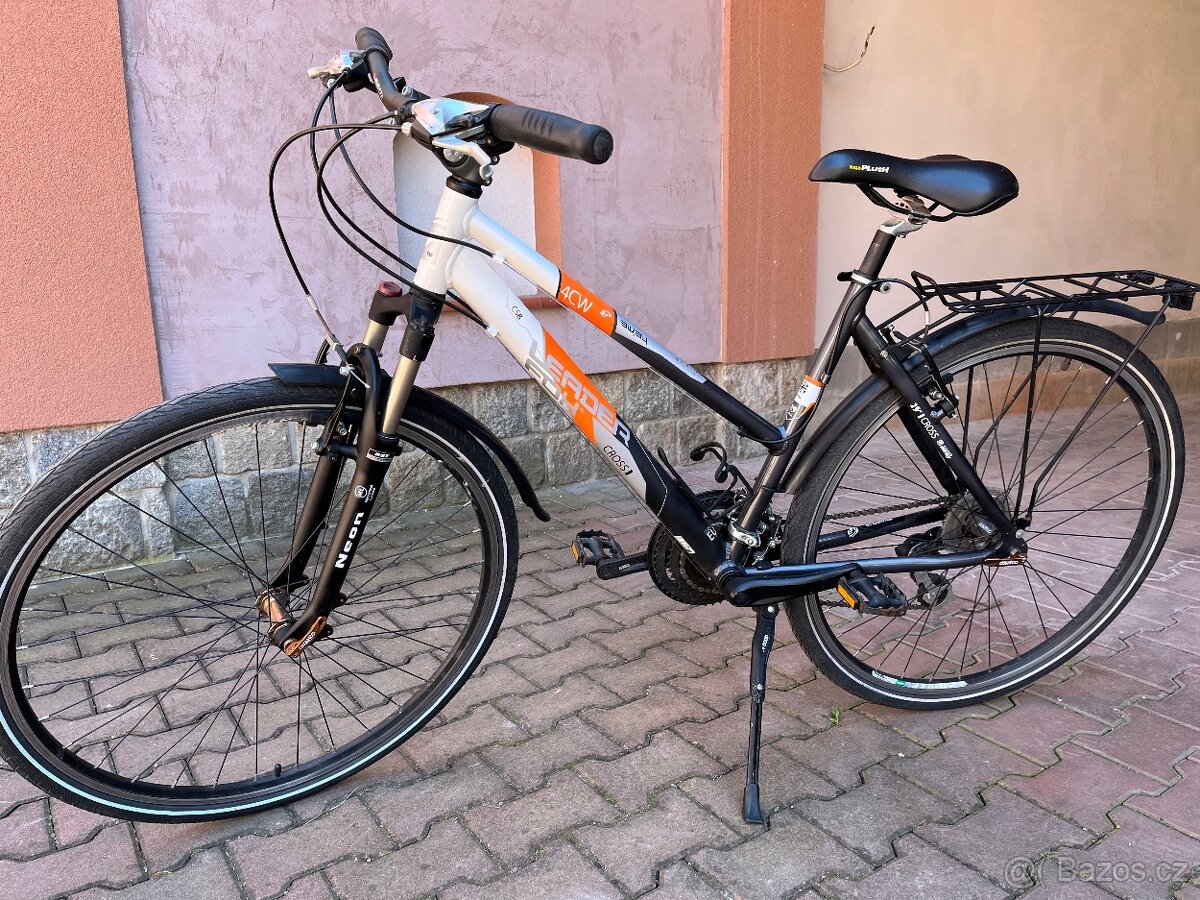 LEADER FOX ALU RÁM 19 palců kola 28