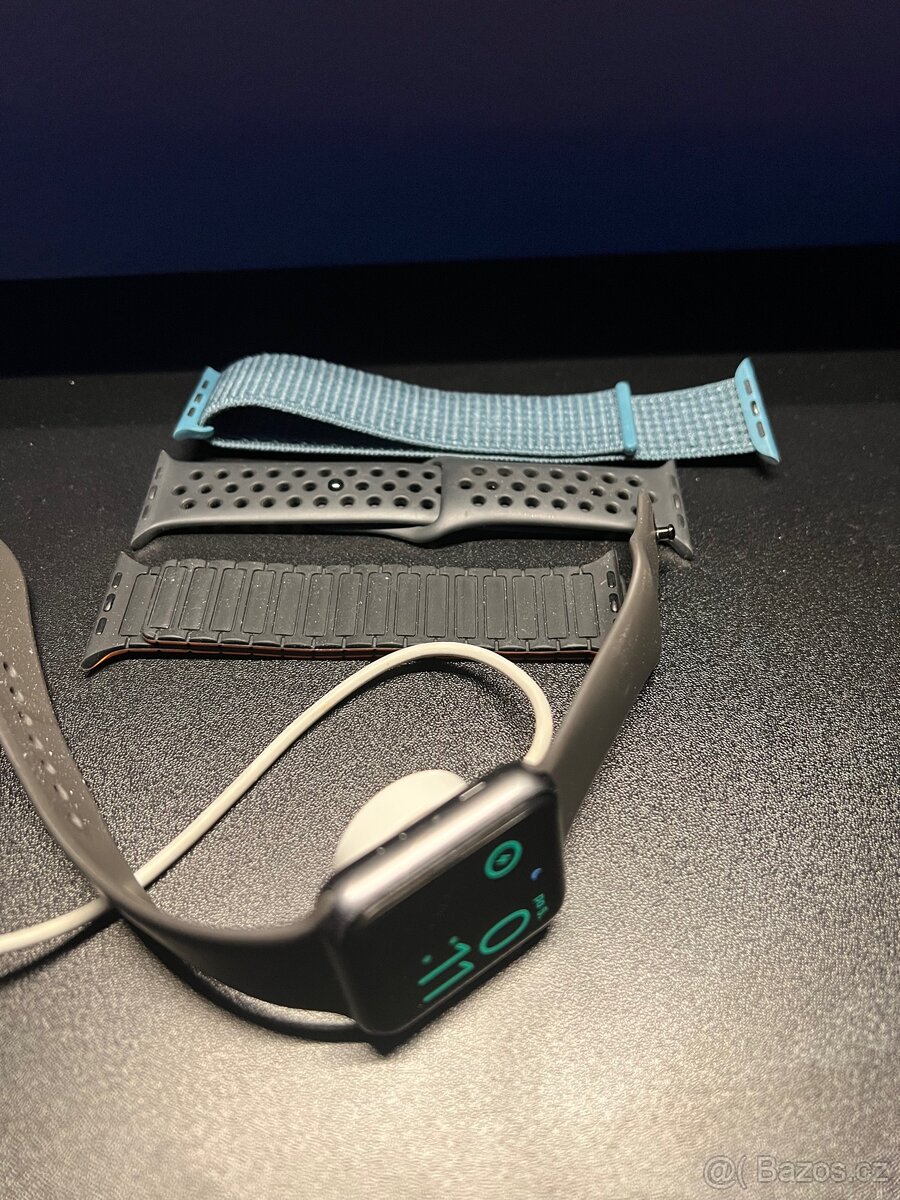 Apple watch 3