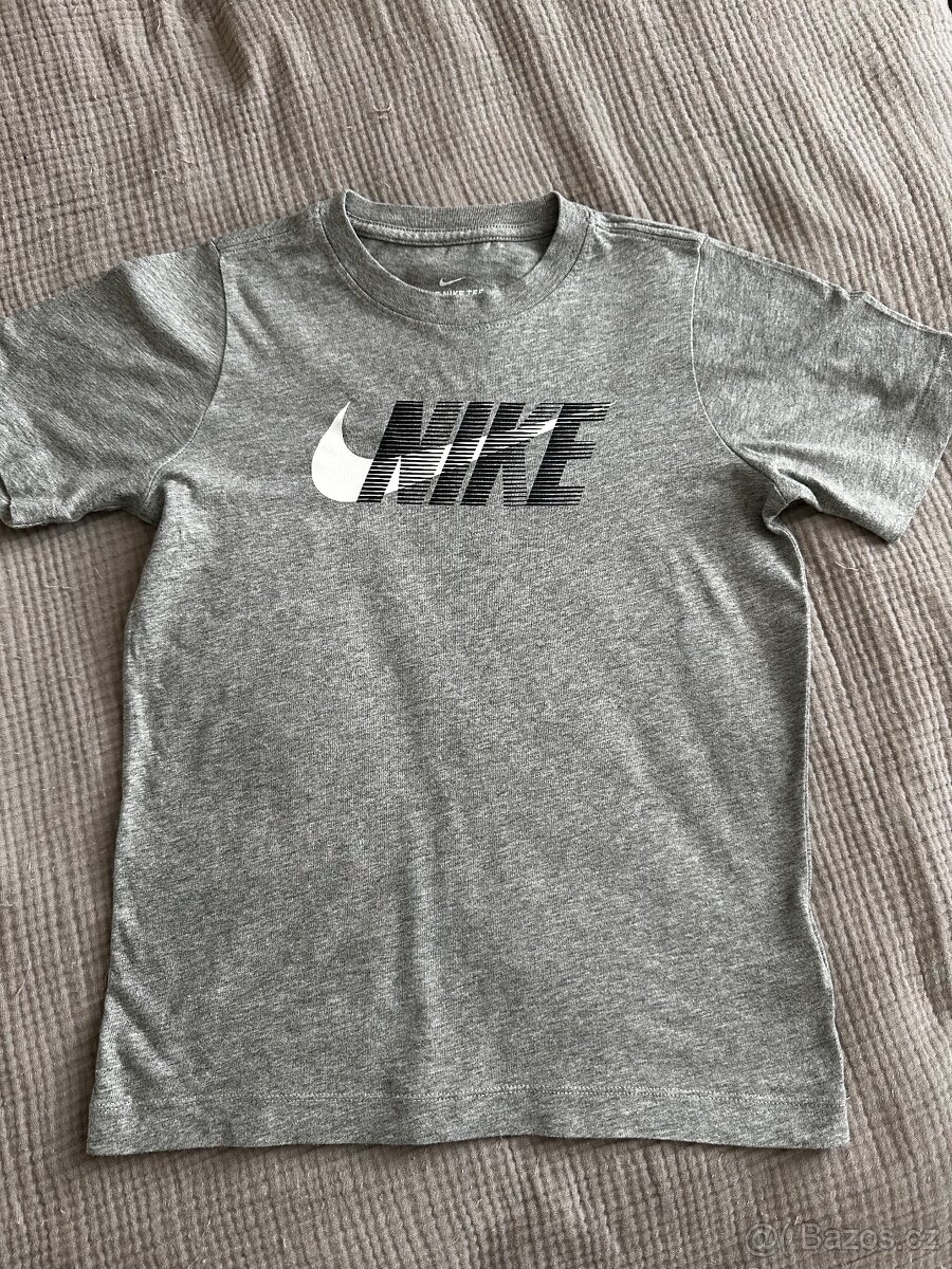 Tričko Nike vel.134
