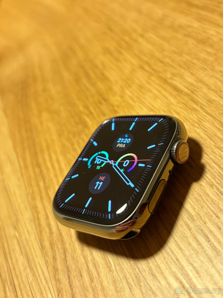 Apple Watch 8 45mm stainless steel + CELLULAR