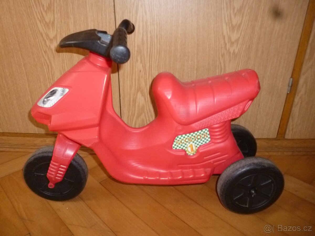 odrážedlo, odstrkovadlo - motorka