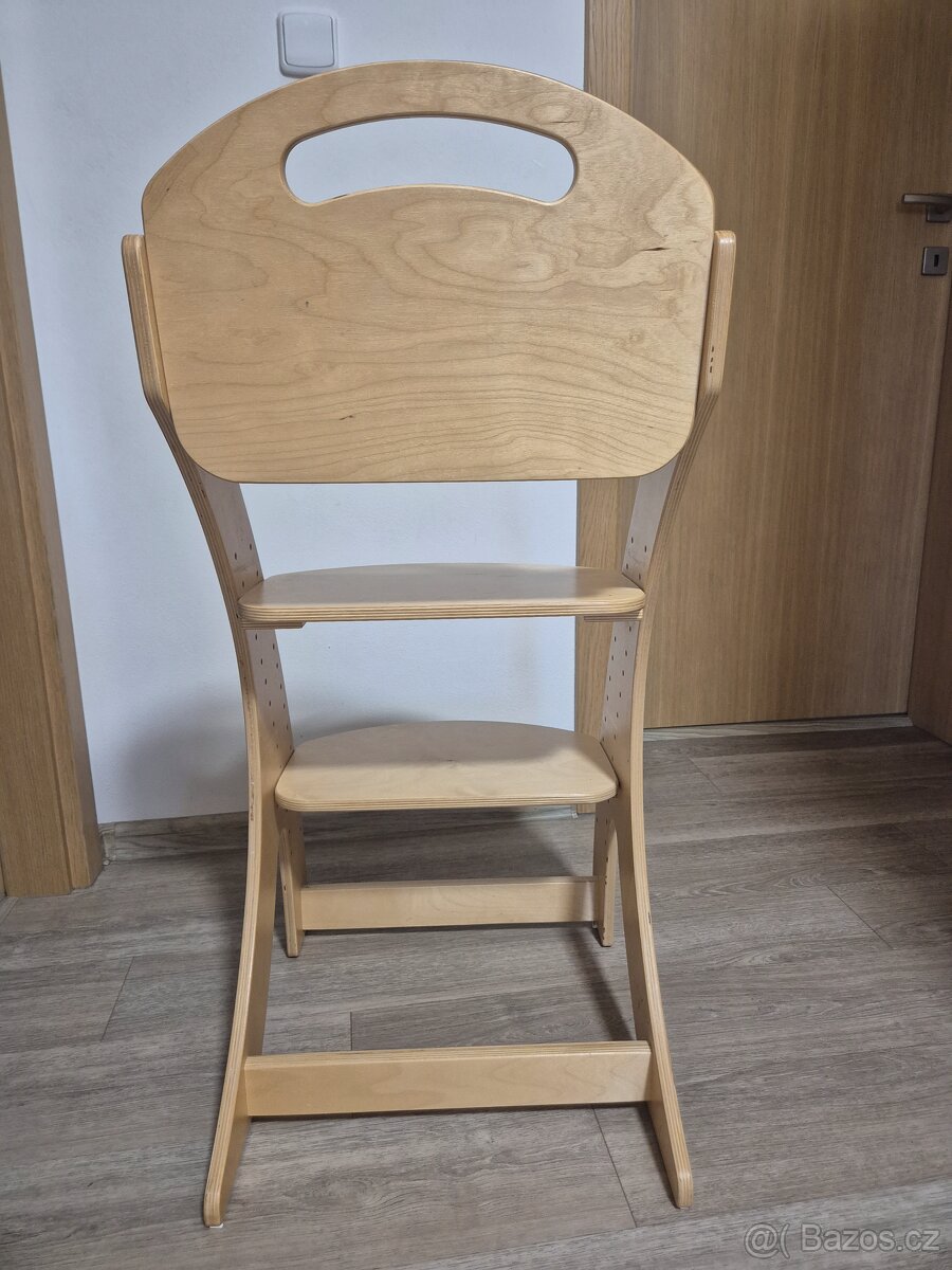 Rostoucí židle