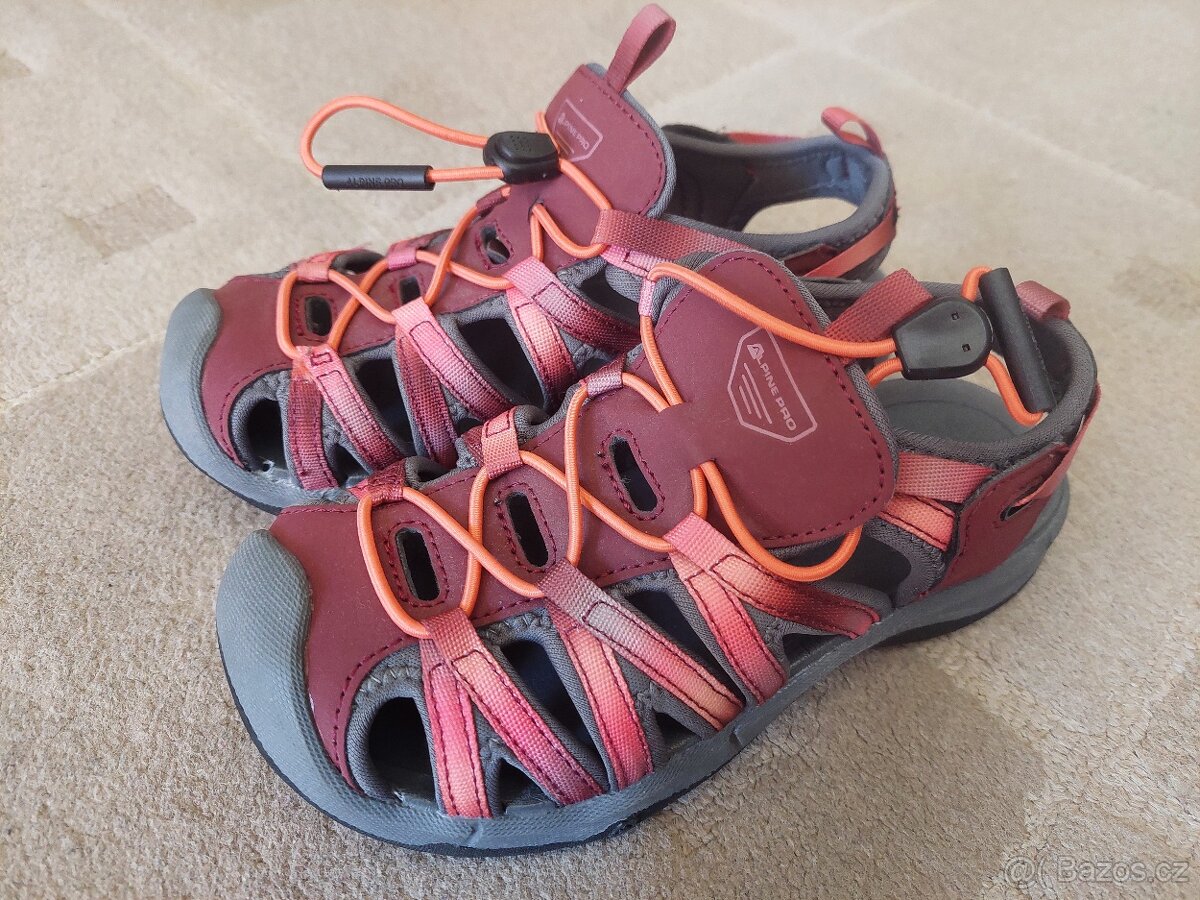NOVÉ sandály Alpine Pro Merto vel. 32 (20,5 cm)