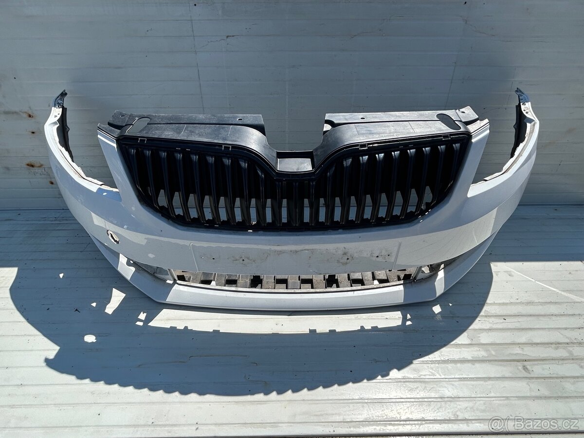 Přední nárazník Škoda Octavia III 5E0807221 - holý bílý 1026