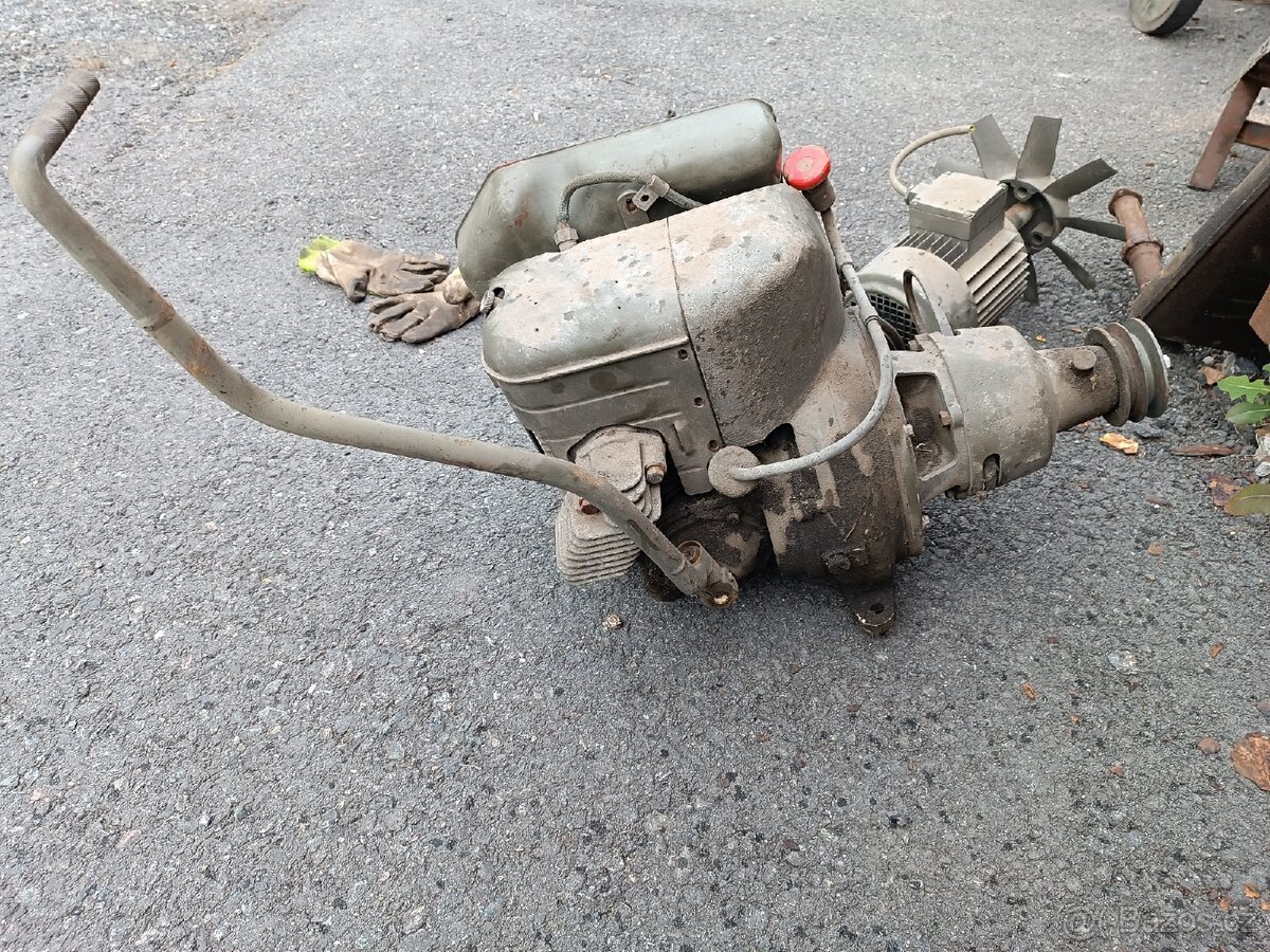 Vojenský motor