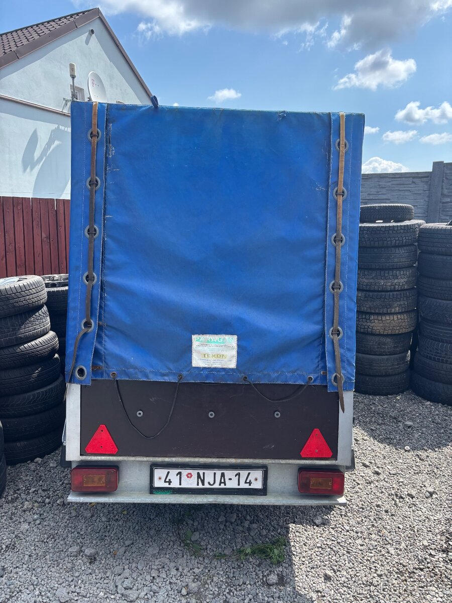 Přívěsný vozík