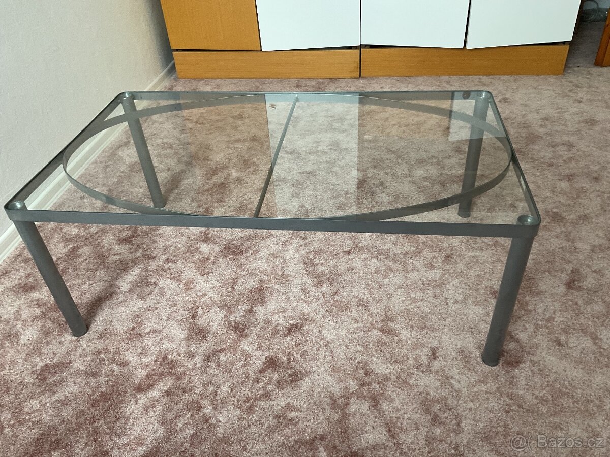 Konferenční stolek