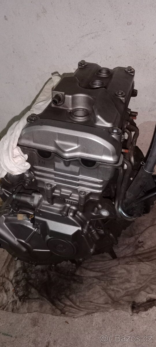 Motor PC25e, Honda CB 600 f Hornet