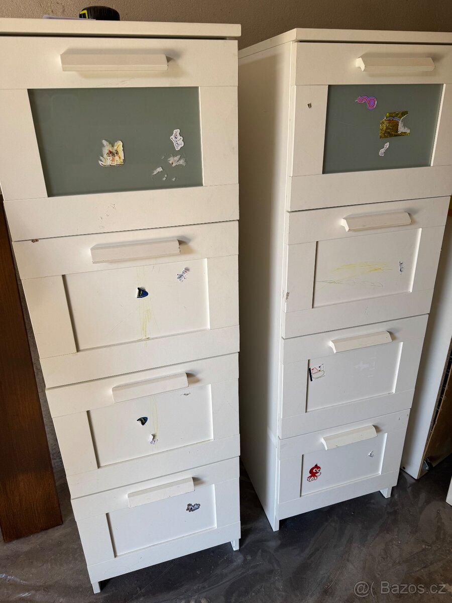 Skříňka Ikea