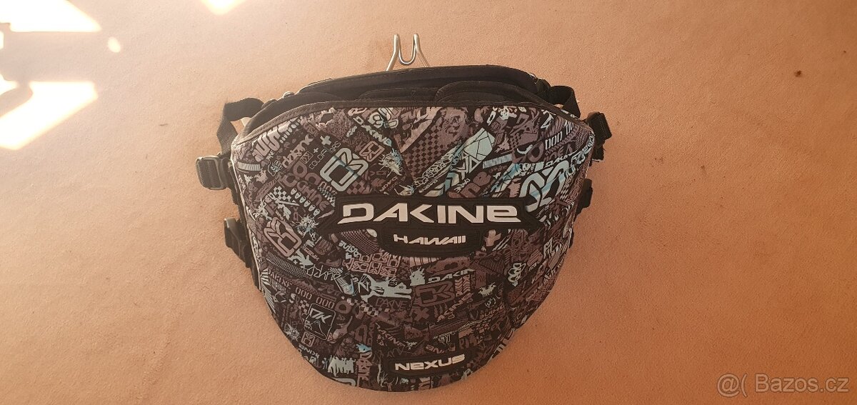 Trapéz DAKINE na windsurfing bederní sedací M M-L