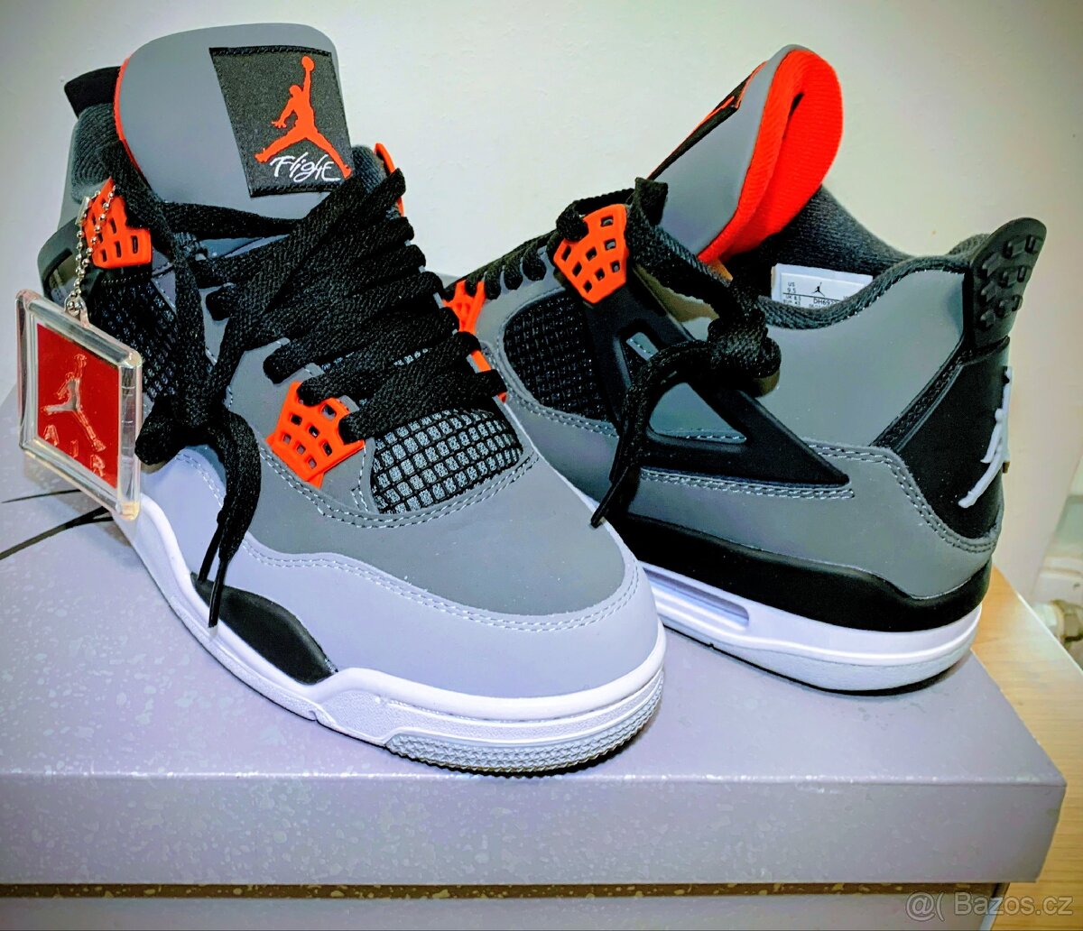 Nike Air Jordan 4 Retro vel.43