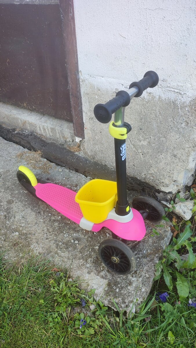 Koloběžka odrážedlo