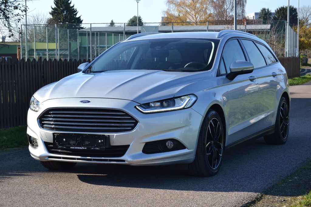 Ford Mondeo 2.0 TDCI 110kW Business LED Dynamic kombi