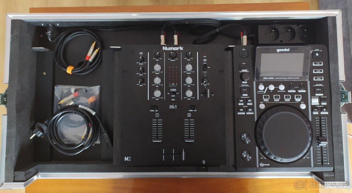 Dj set - CASE + NUMARK + GEMINI MDJ 600