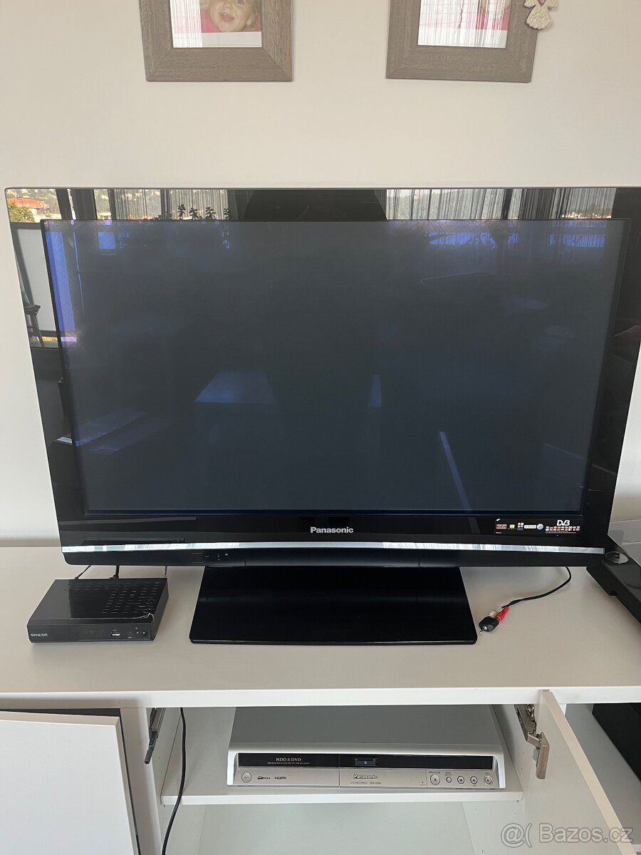 TV Panasonic Viera + set-top box