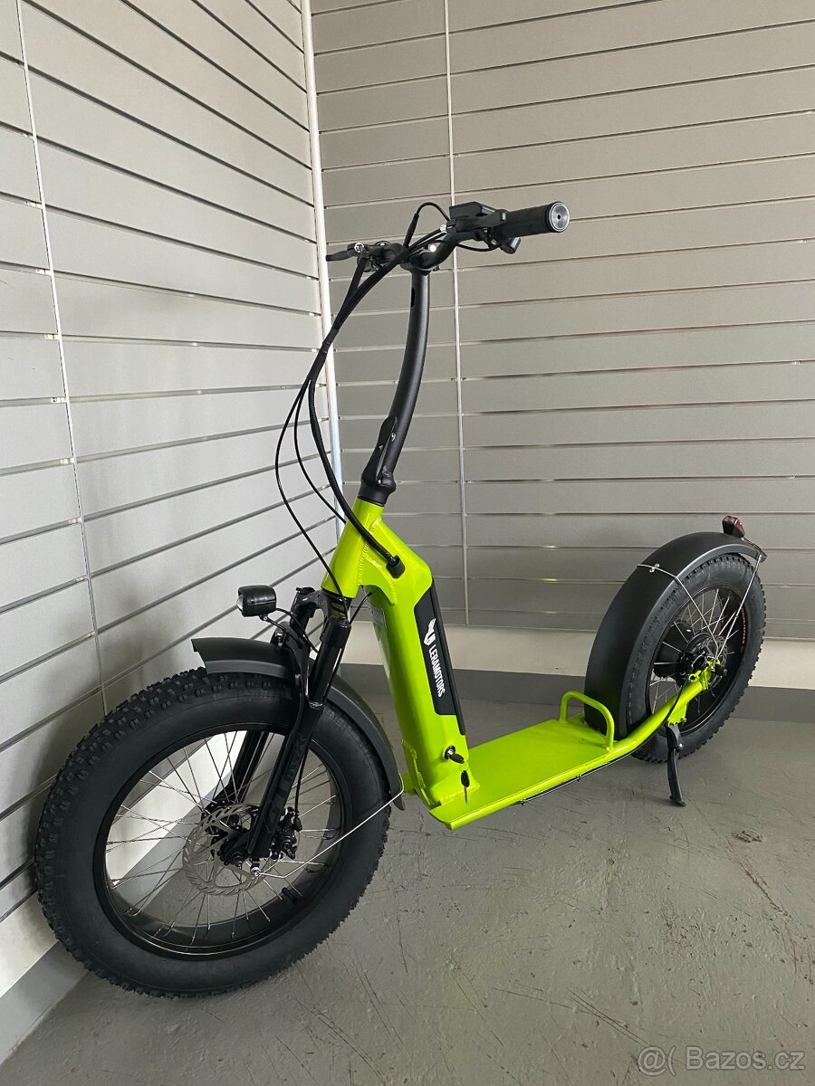 Elektrická koloběžka X-Scooters XT08 Výprodej