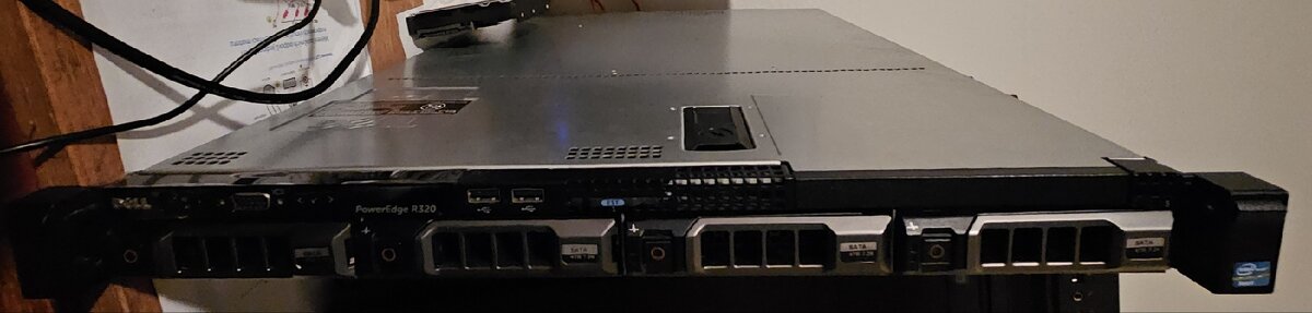 Server Dell R320