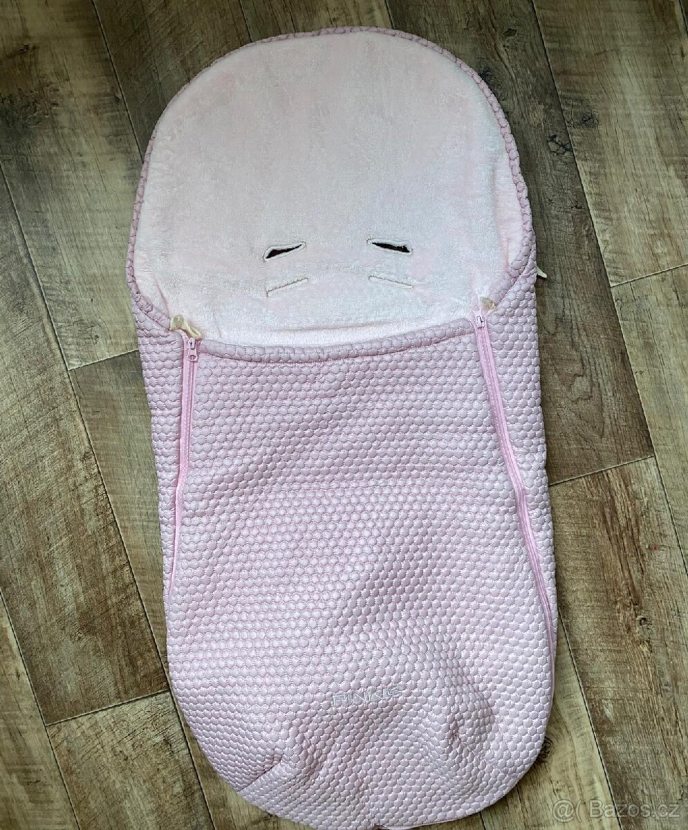 Růžový fusak - značka Pinkie