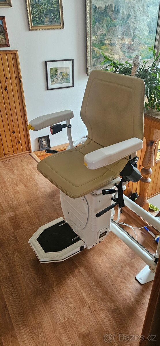 Schodišťová sedačka