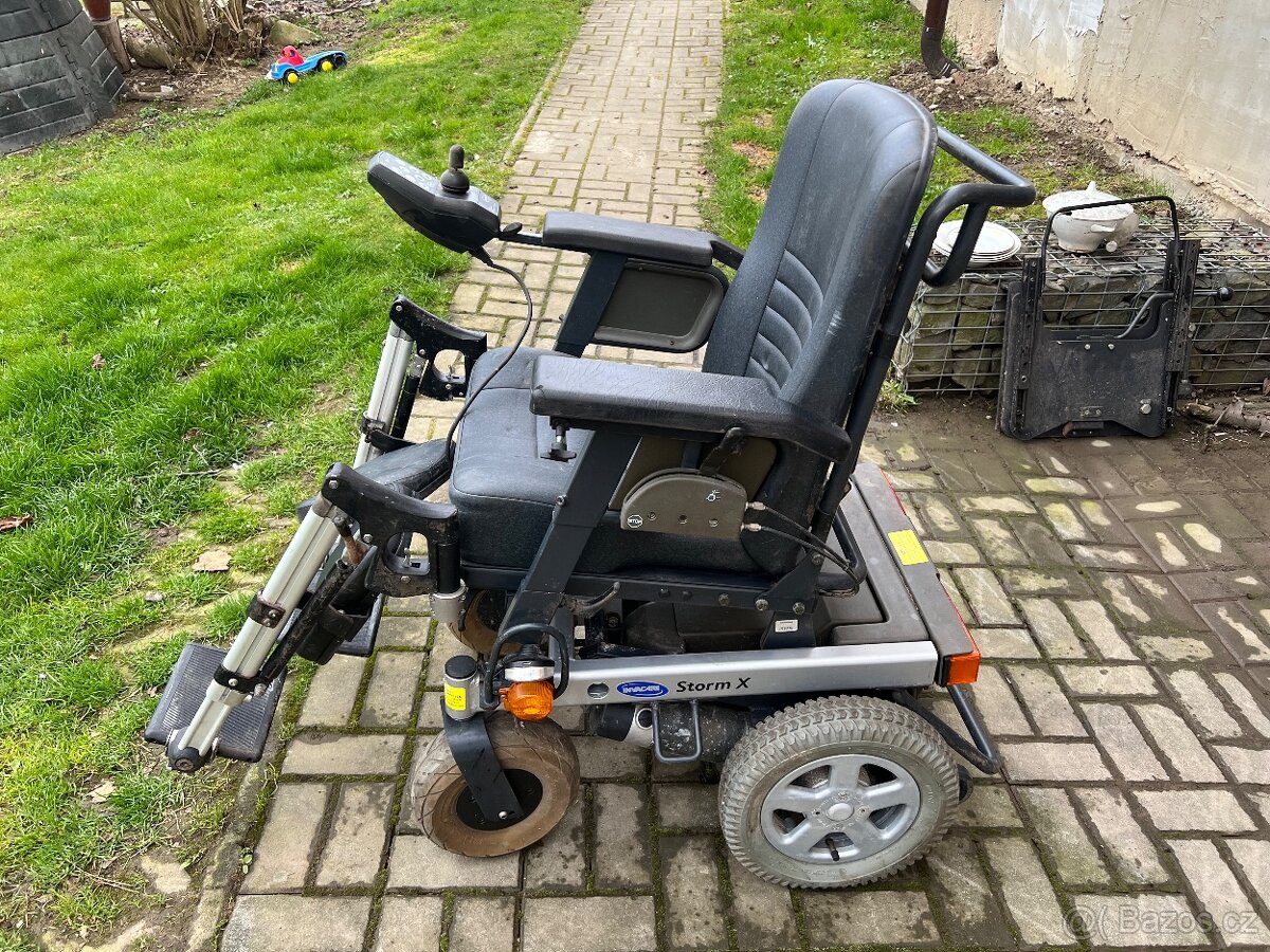 Elektricky invalidní vozík