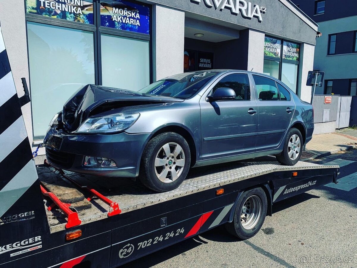 Náhradní díly Škoda Octavia 2 sedan FL 2012 CAYC LHW LF8L