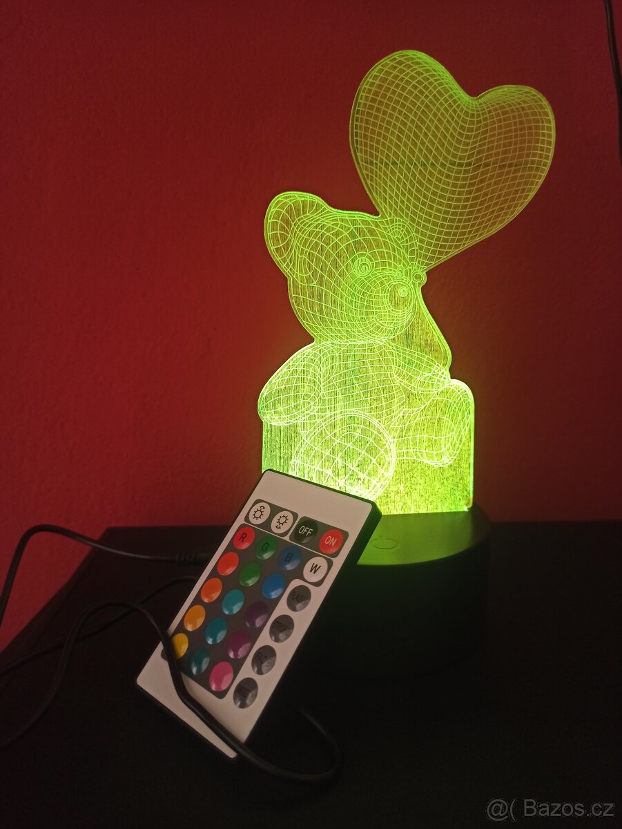 3D LED lampička medvídek se srdíčkem