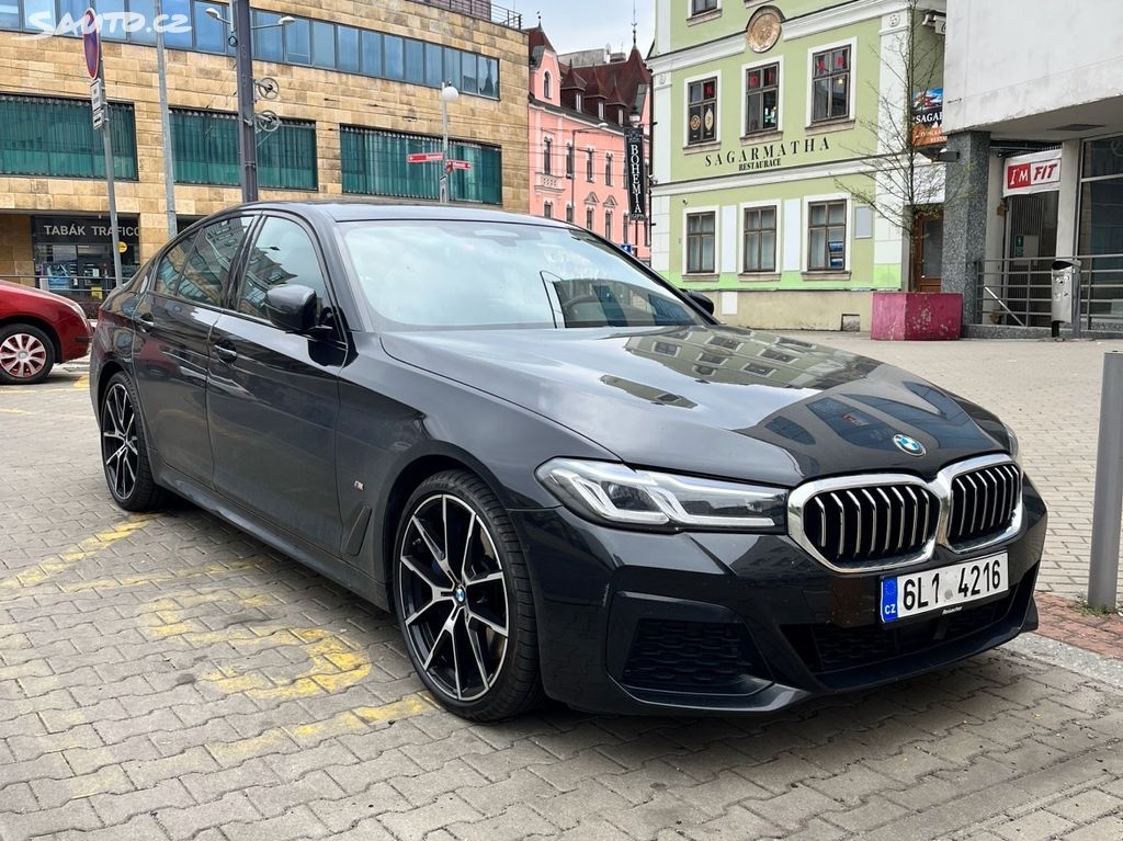 BMW Řada 5, xDrive, DPH, 2 sady kol