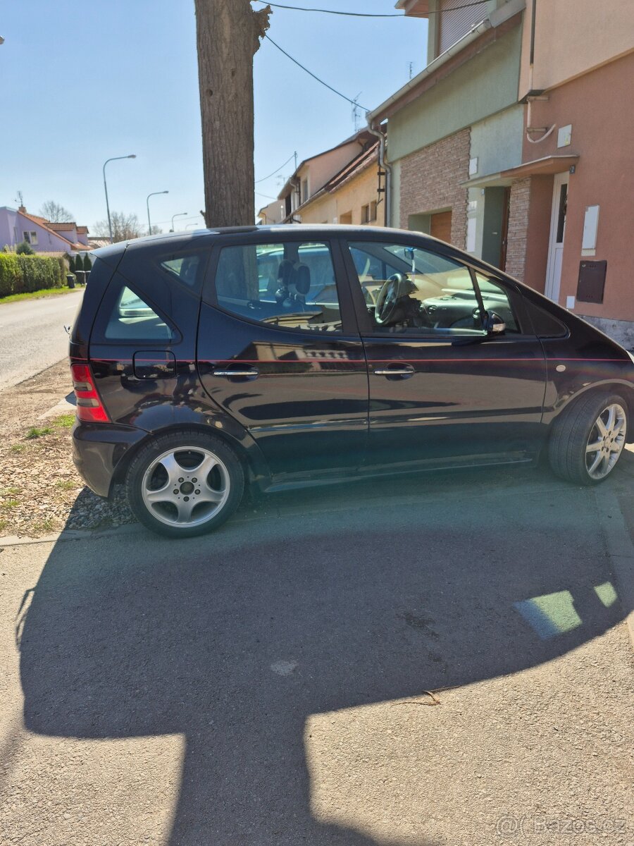 Mercedes 210 a