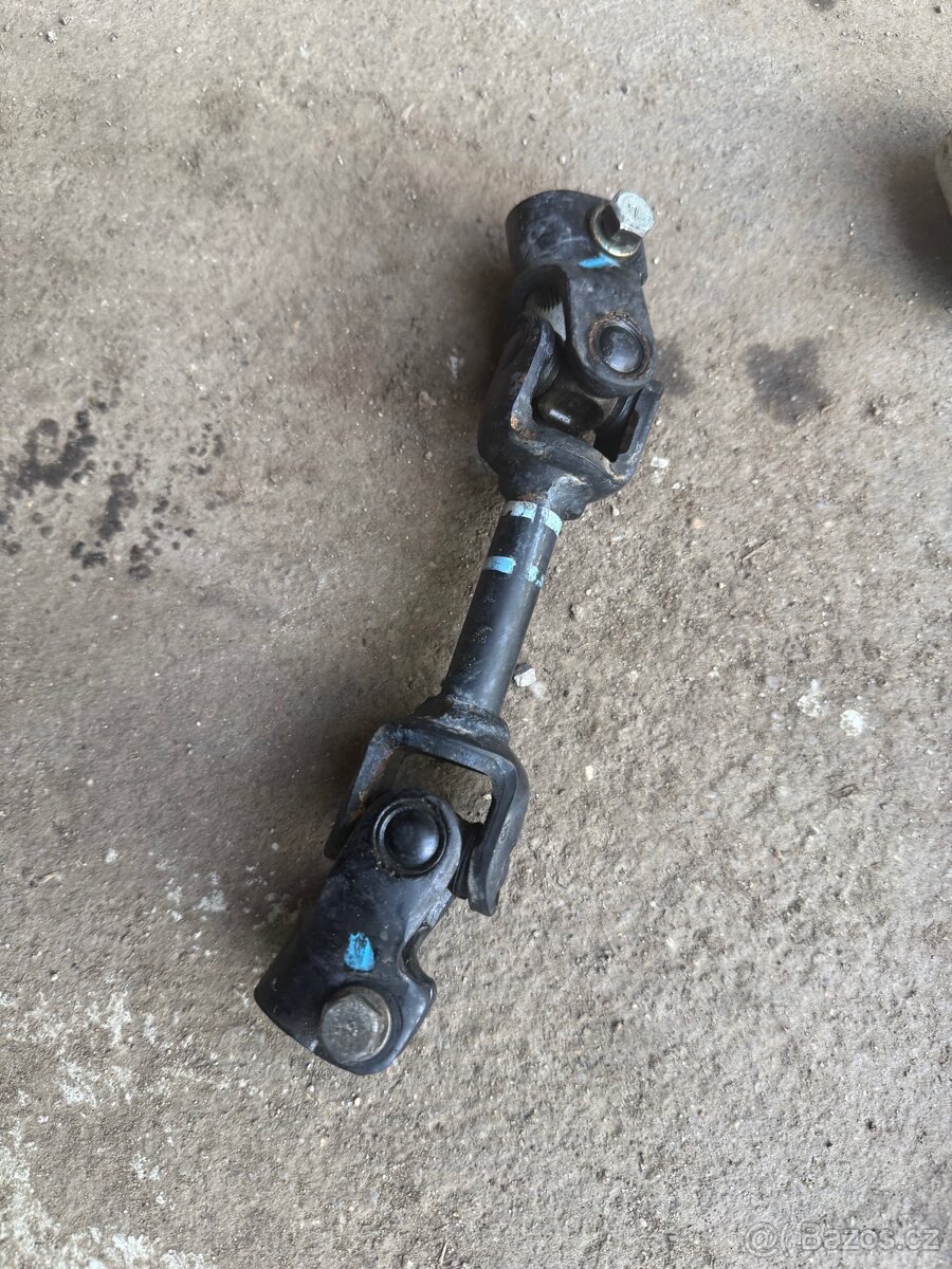 Pevny kloub řízení Impreza STI