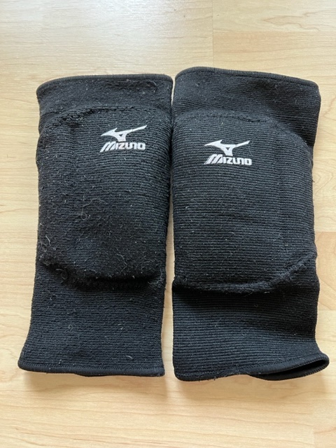 Mizuno volejbalové chrániče - vel. S