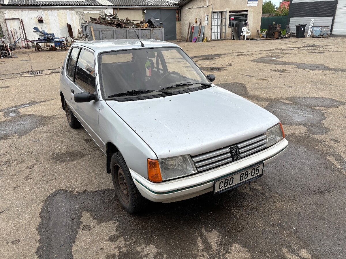 Peugeot 205