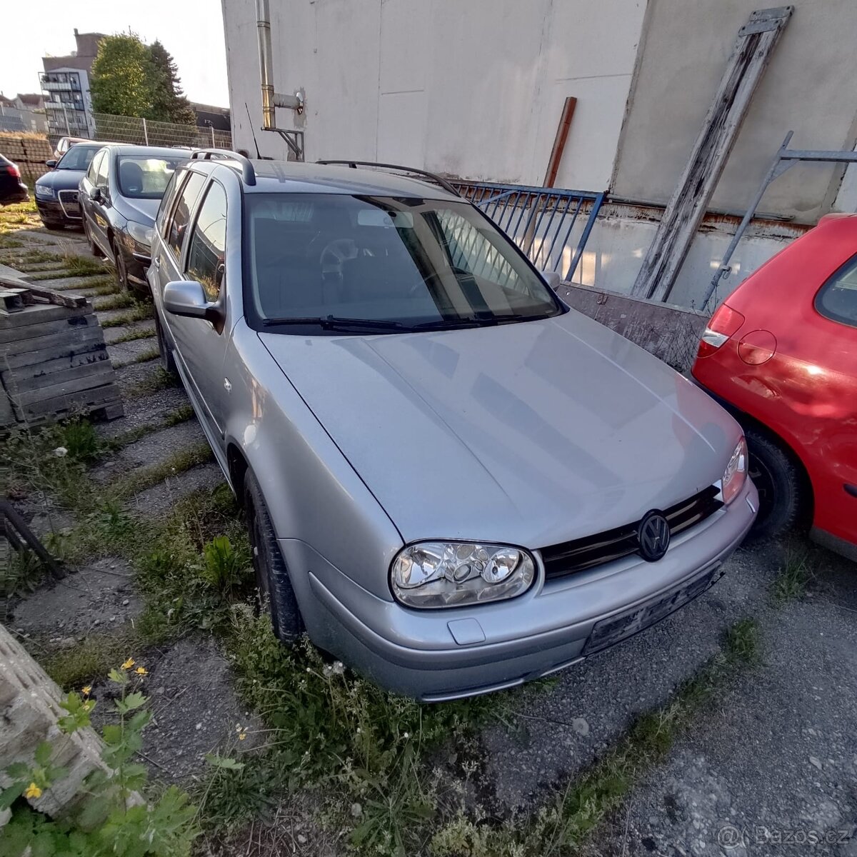 VW Golf 1.6 16V na díly
