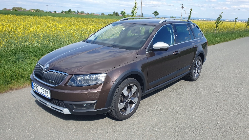 Škoda Octavia Combi 3 // 4x4 DSG // Scout