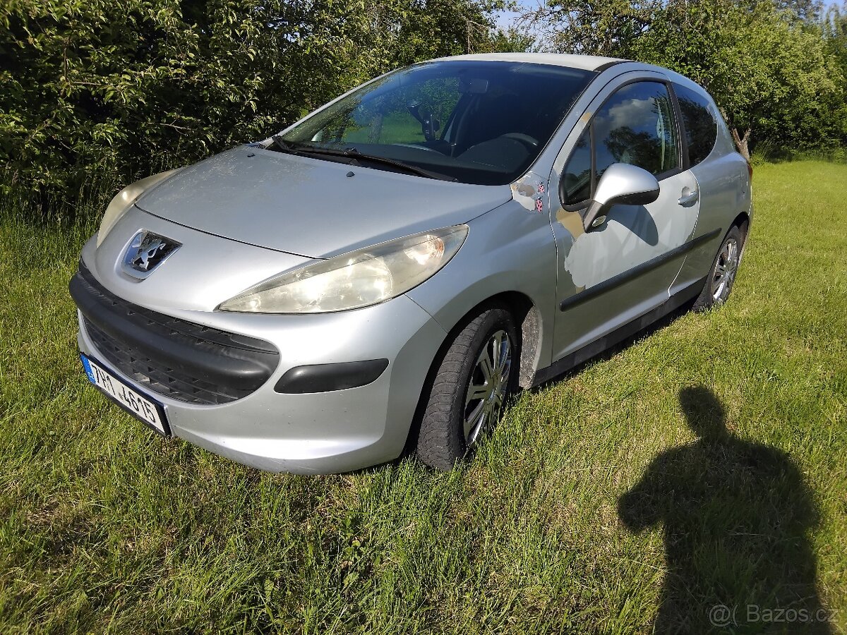 PEUGEOT 207 1.6 HDi