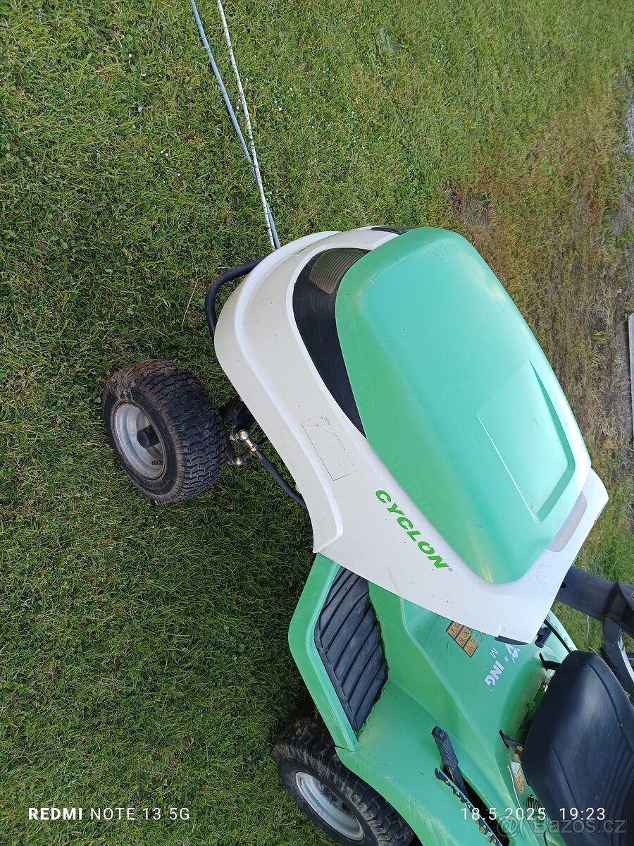 Zahradní traktůrek viking MT 585 na náhradní díly