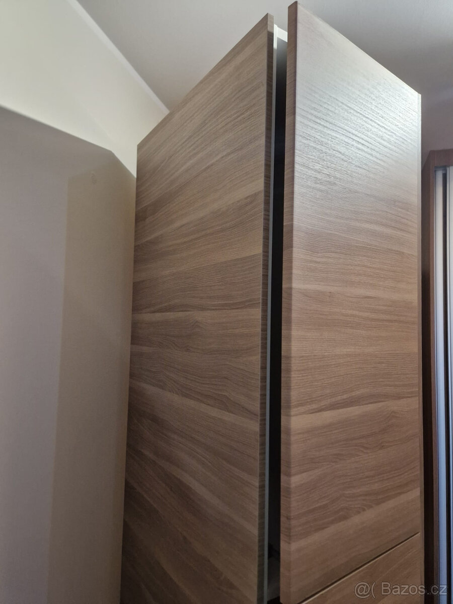Skříň IKEA (Faktum)