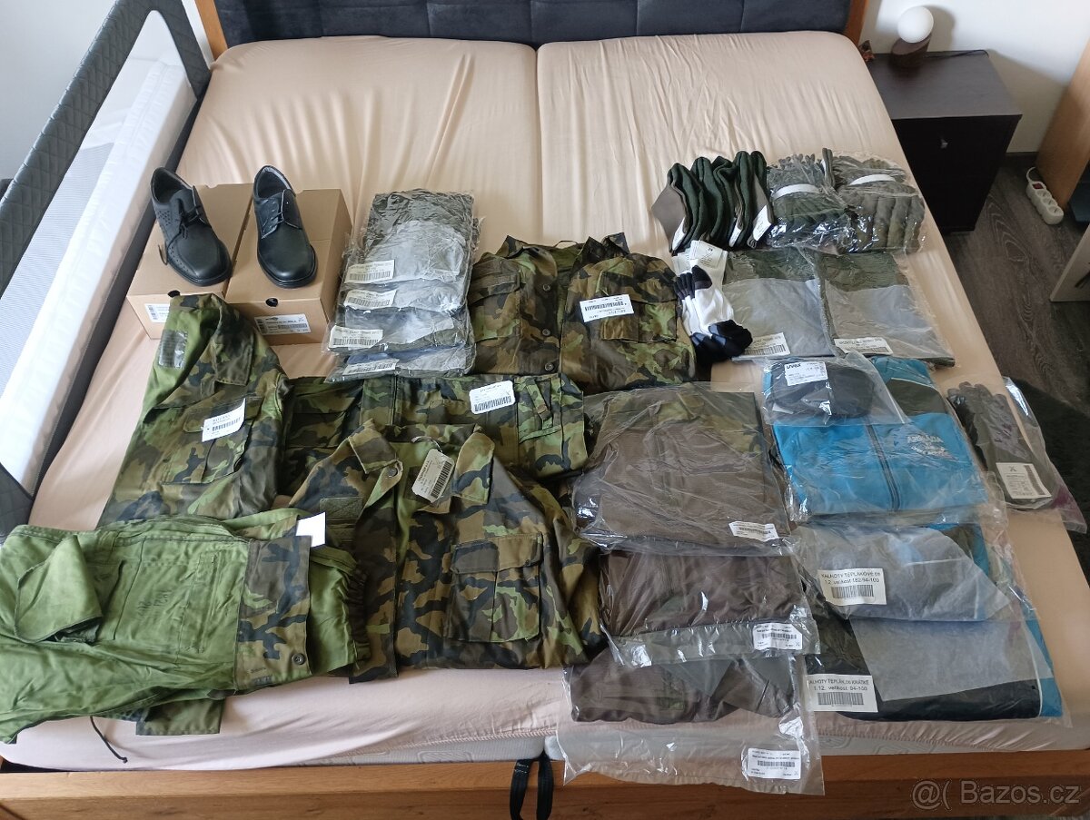 Army věci