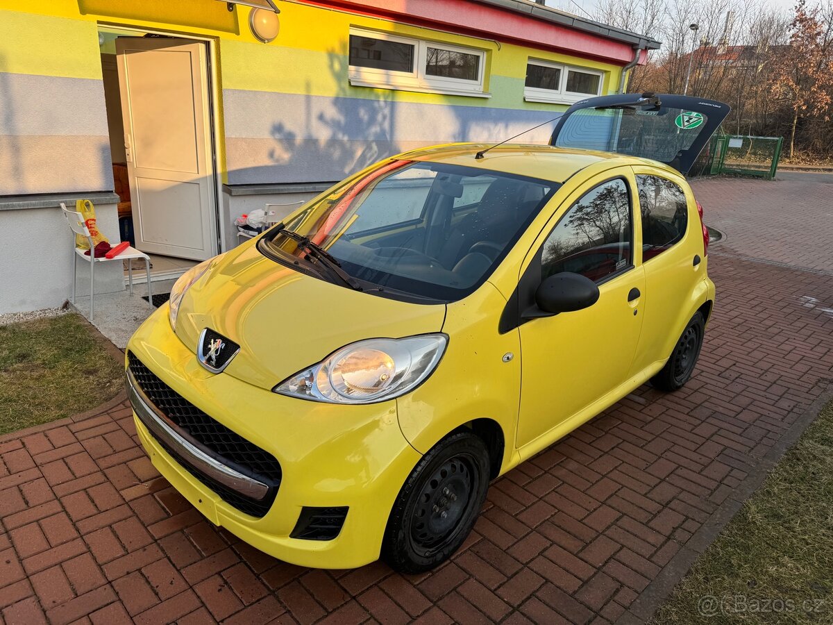 Peugeot 107 1.0 benzin kompletně udělaný servis