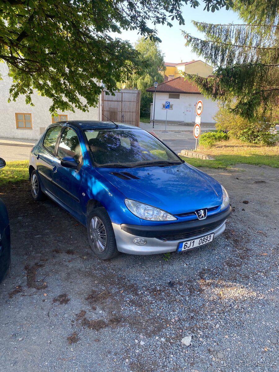 Peugeot 206 , 1.1 benzin