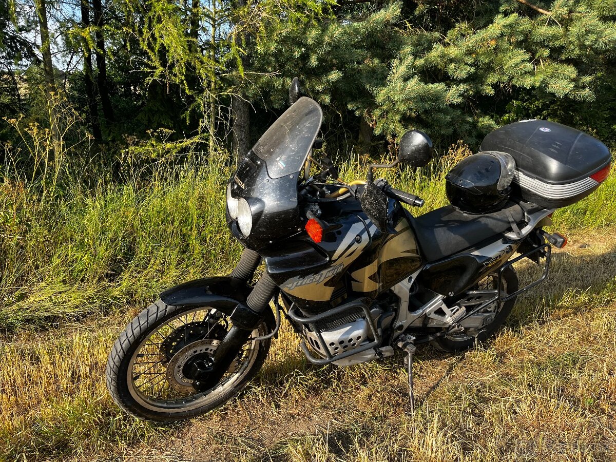 Africa Twin 750
