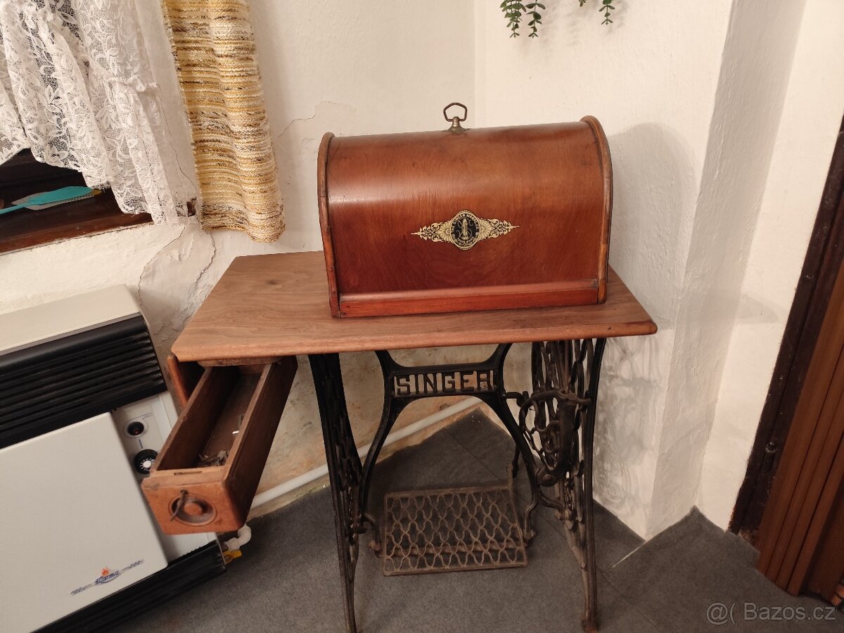 Šicí stroj Singer