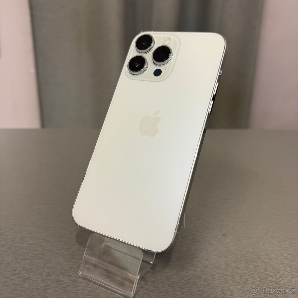 iPhone 14 Pro Max 128GB silver, pěkný stav, rok záruka