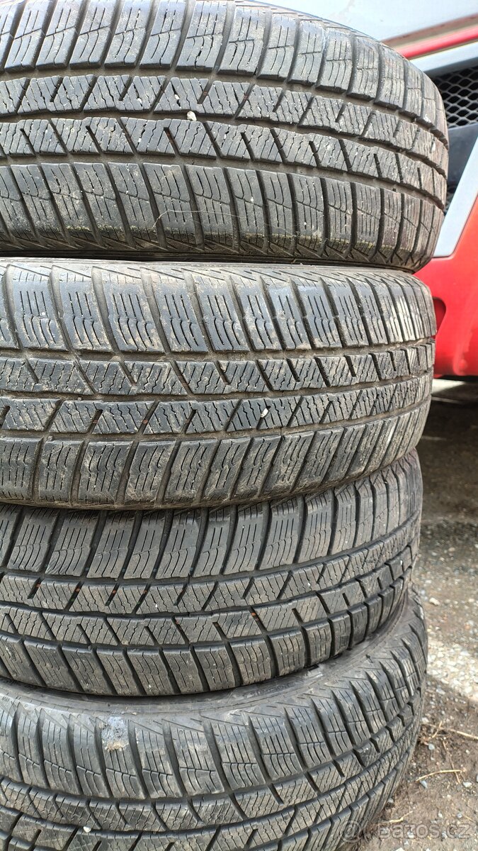 185/60R15 Polaris 5