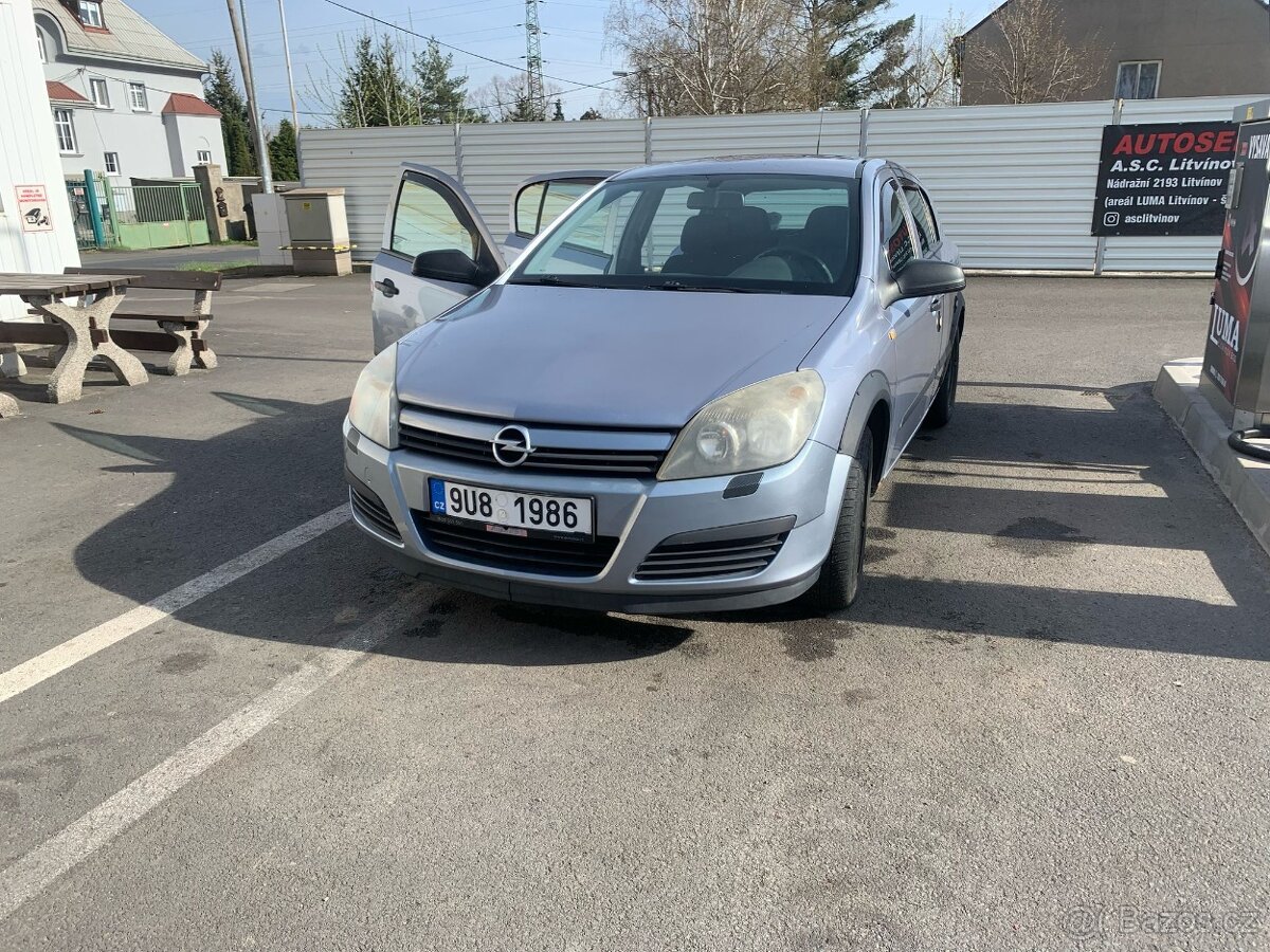 Prodam Opel Astra H 1.6 77kw
