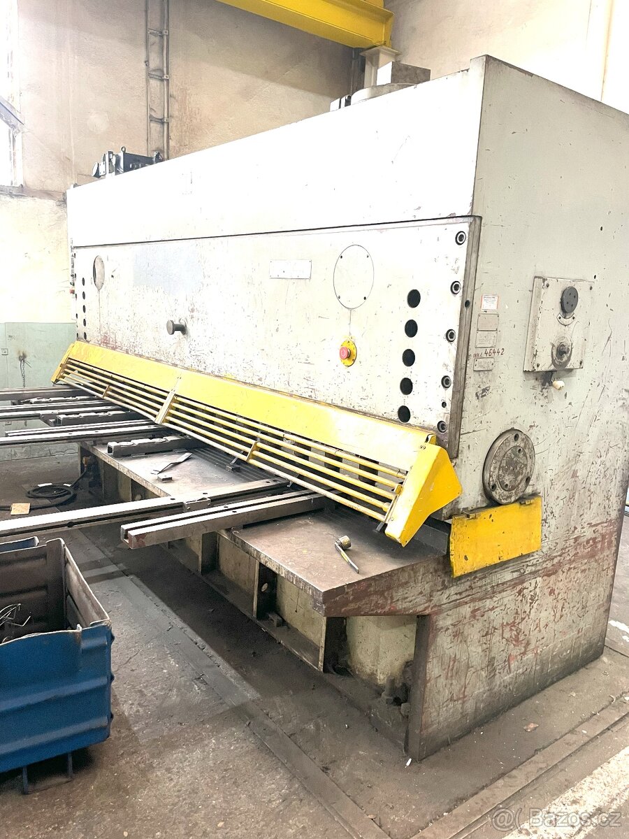 Nůžky tabulové CNTA 3150/16 A