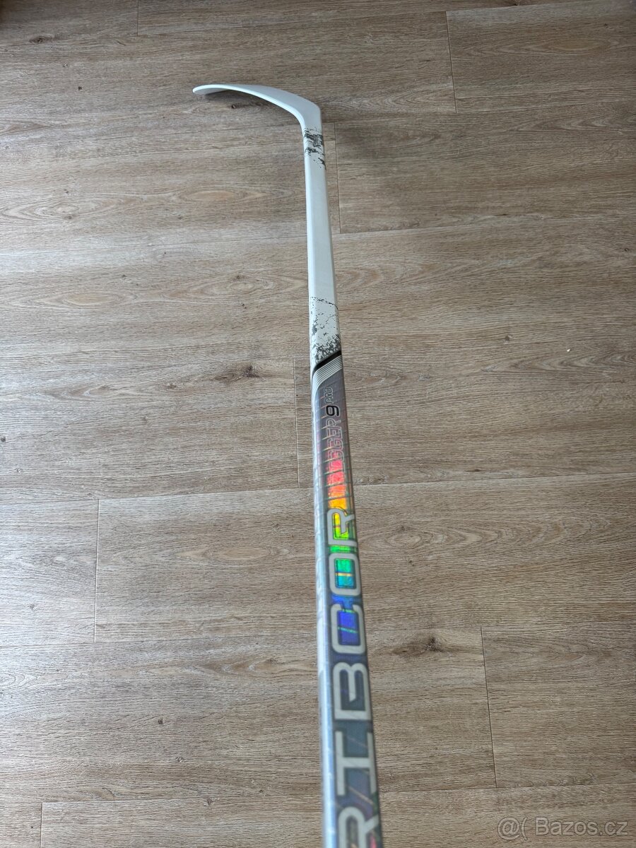 Hokejka CCM RIBCOR TRIGGER 9 Pro WHITE, pravá