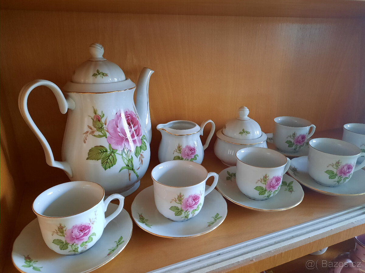 Porcelánový čajový servis