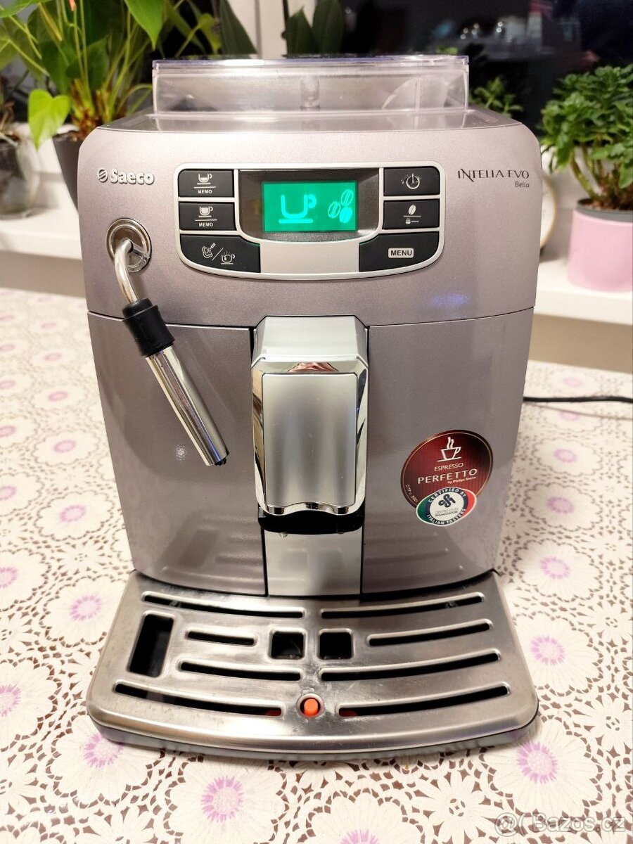kávovar Saeko Intelia Evo Bella